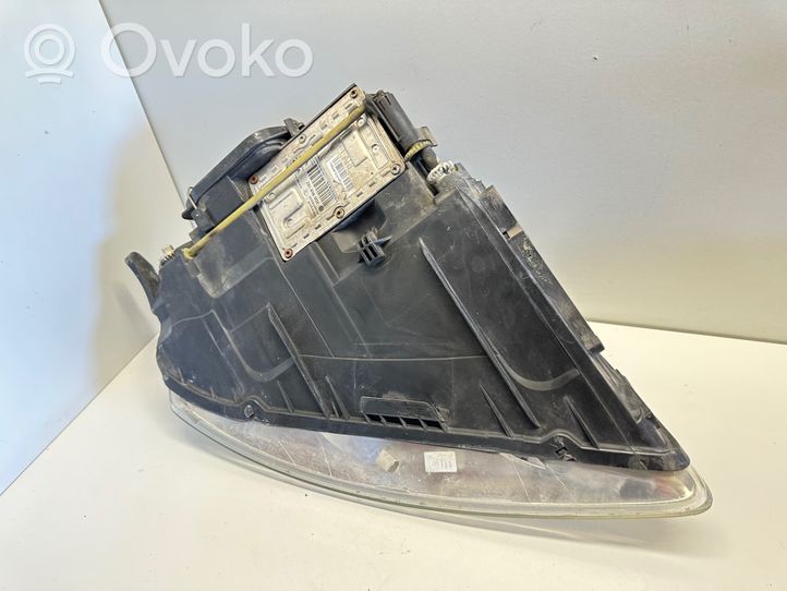 Volkswagen Touareg I Lampa przednia 7L6941015BK