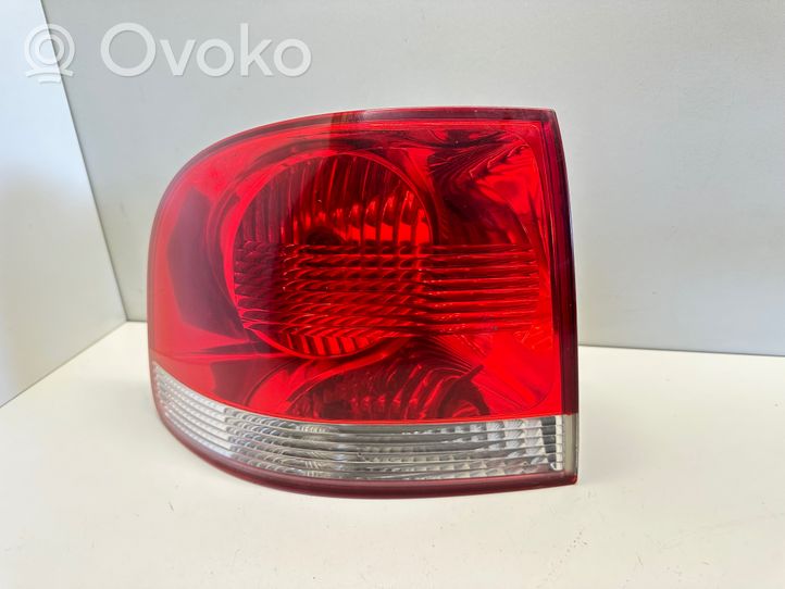 Volkswagen Touareg I Lampa tylna 7L6945095K