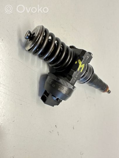 Volkswagen Touareg I Injecteur de carburant 0E2024LL10