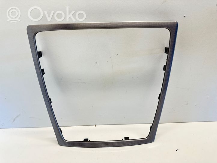 Volvo XC70 Radio/GPS head unit trim 30672110