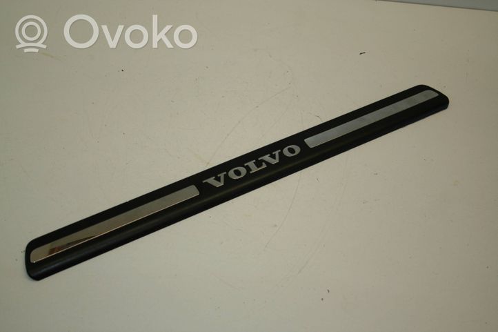 Volvo XC70 Front sill trim cover 8659960