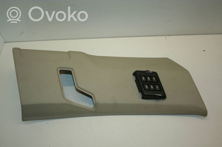 Volvo XC90 Rivestimento montante (C) 8633112