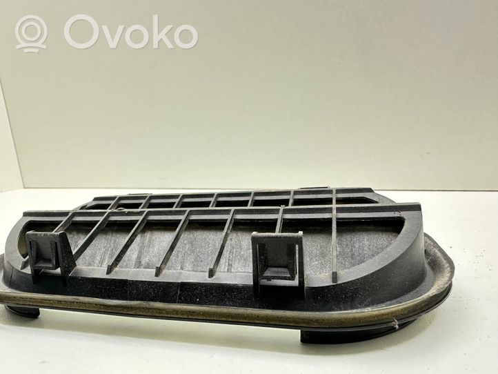 Volkswagen Polo V 6R Quarter panel pressure vent 6r0819465a