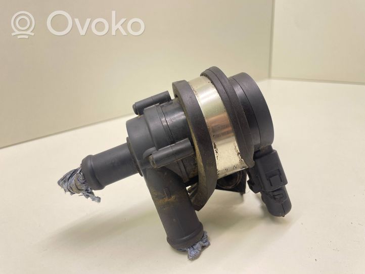 Volkswagen Touareg I Pompe à eau de liquide de refroidissement 7l6121079a