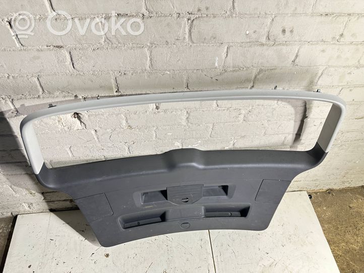 Volkswagen Touran II Rivestimento portellone 1T0867601J