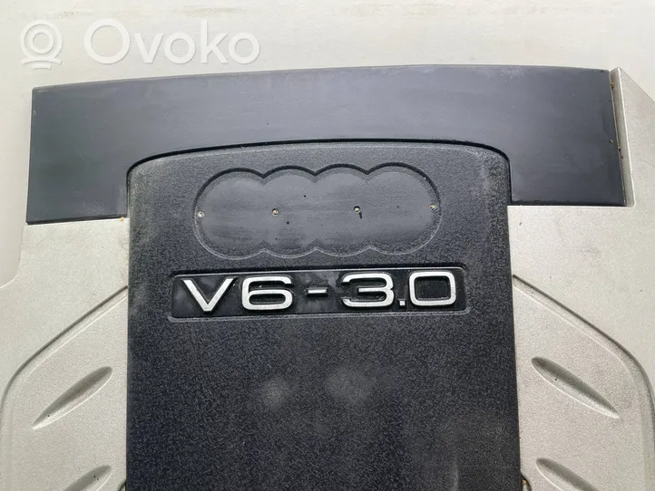 Audi Q7 4L Variklio dangtis (apdaila) 4L0103925