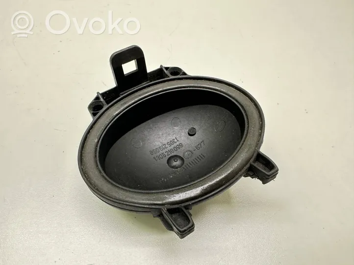 Audi A4 S4 B7 8E 8H Osłona żarówki lampy przedniej 1305219069