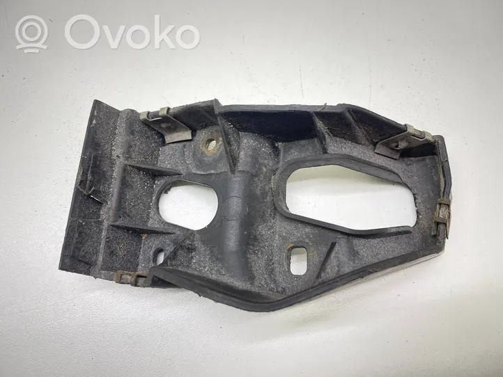 Audi A4 S4 B7 8E 8H Staffa di rinforzo montaggio del paraurti anteriore 8E0853922D