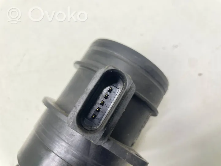 Audi A3 S3 A3 Sportback 8P Mass air flow meter 0281002735