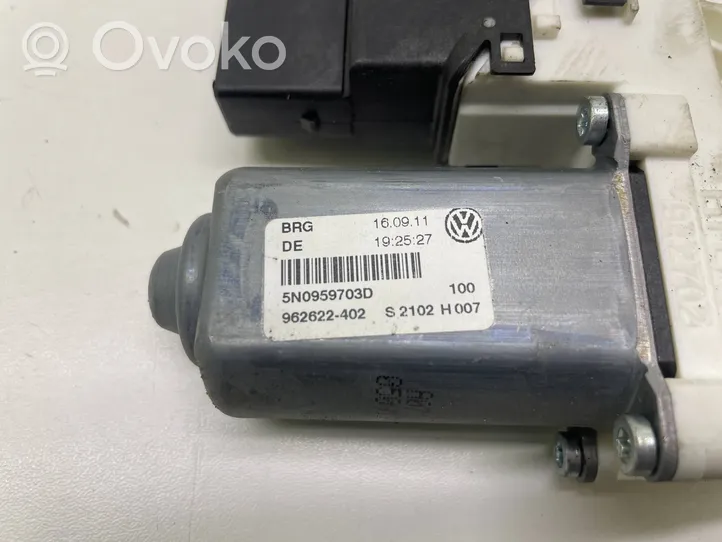 Volkswagen Tiguan Elektryczny podnośnik szyby drzwi tylnych 5N0959703D