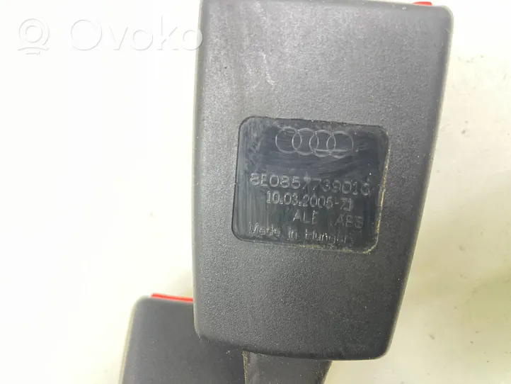 Audi A4 S4 B7 8E 8H Keskipaikan turvavyön solki (takaistuin) 8E085773901G