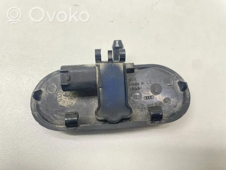 Audi A4 S4 B6 8E 8H Ugello a spruzzo lavavetri per parabrezza 8E0955987