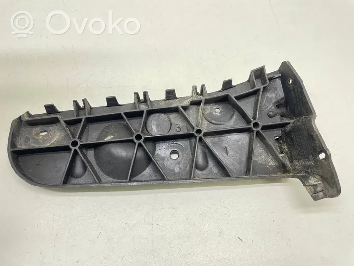 Audi A4 S4 B6 8E 8H Soporte de montaje del parachoques trasero 8E0807454