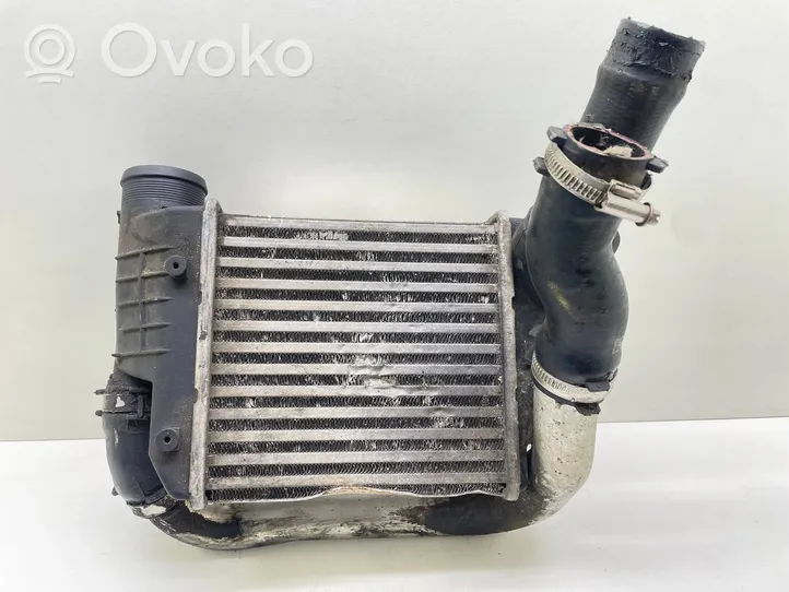 Audi A6 S6 C6 4F Chłodnica powietrza doładowującego / Intercooler 4F0145708