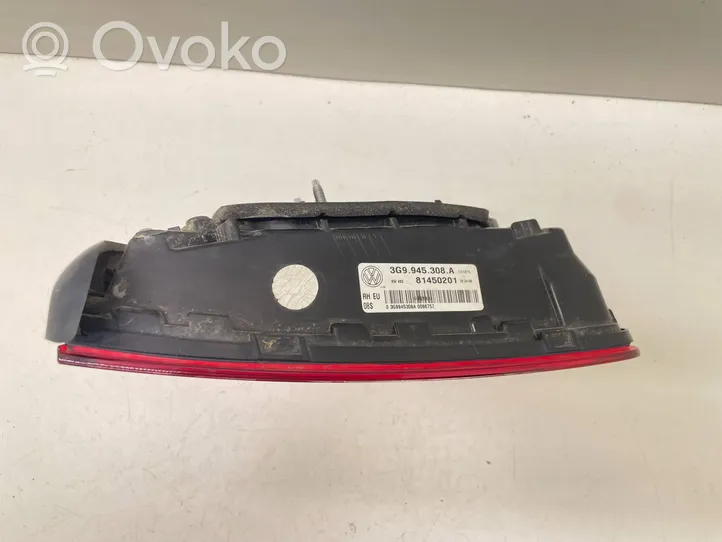 Volkswagen PASSAT B8 Lampy tylnej klapy bagażnika 3G9945308A