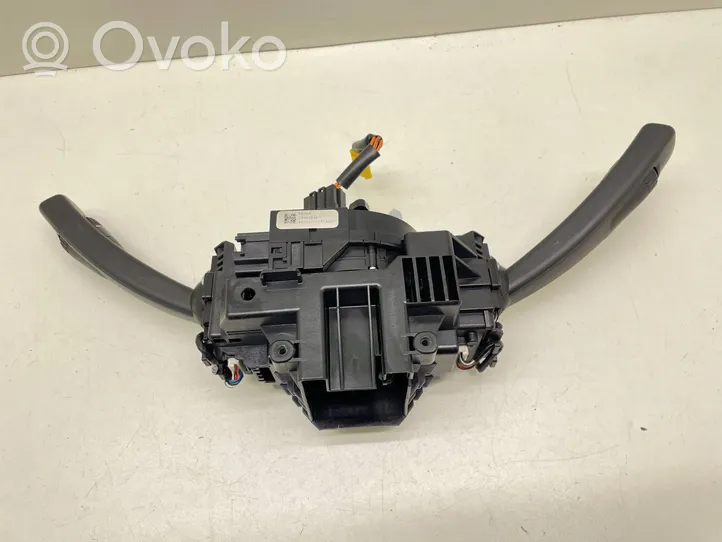 Volvo XC60 Interruptor/palanca de limpiador de luz de giro 31327903