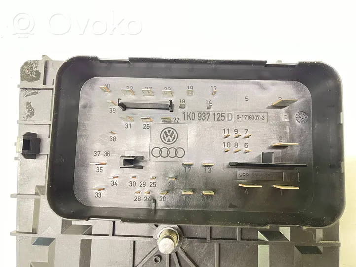 Volkswagen Golf VI Fuse box set 1K0937125D