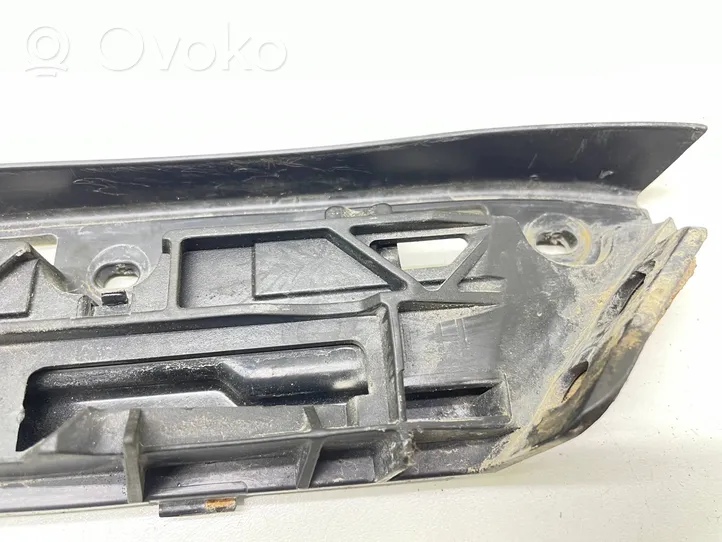 Volkswagen Touran I Front bumper mounting bracket 1T0807049