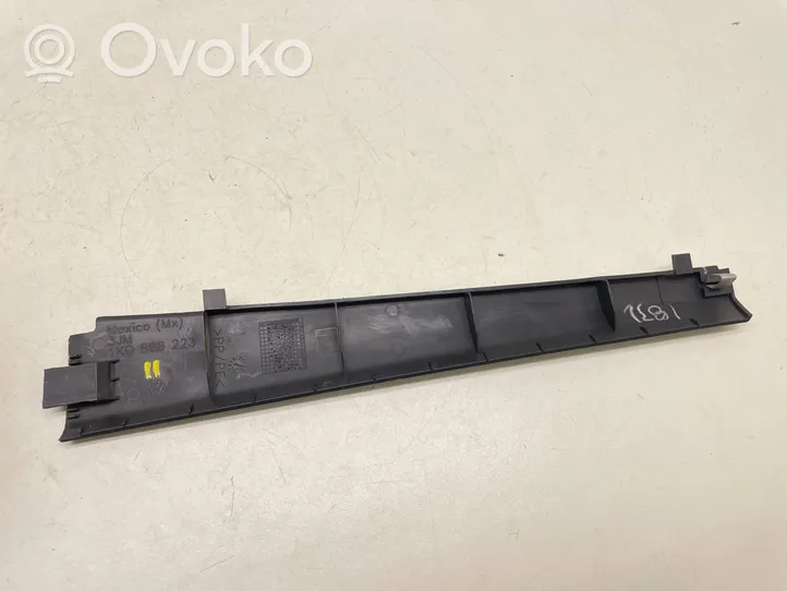 Volkswagen Golf VI Altro elemento di rivestimento sottoporta/montante 1K0868223