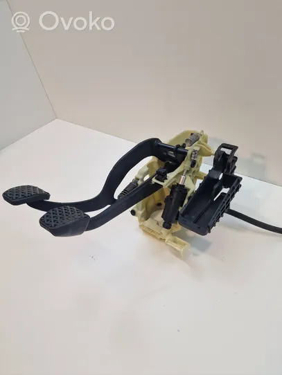 BMW 5 F10 F11 Pedal assembly 6789744