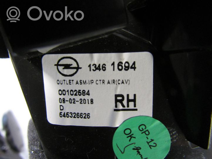 Opel Crossland X Dysze / Kratki środkowego nawiewu deski rozdzielczej 13461694