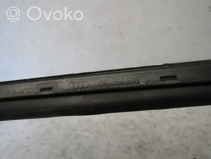 Audi A4 S4 B9 Listwa szyby czołowej / przedniej 8W0854328C