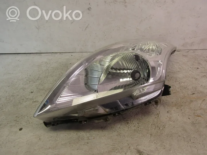 Suzuki Swift Lampa przednia P8798L