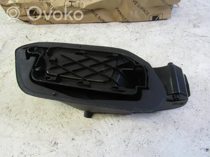 Volkswagen Golf VIII Bouchon, volet de trappe de réservoir à carburant 5H9809857