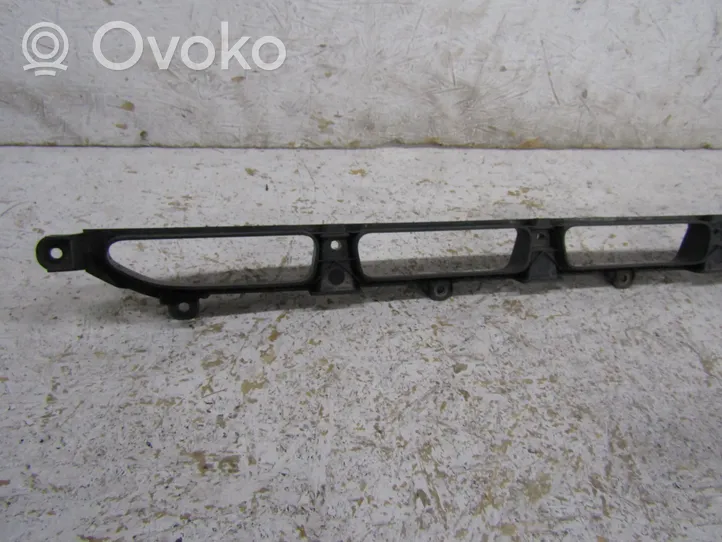 Audi A4 Allroad Grille inférieure de pare-chocs avant 8K0807233D