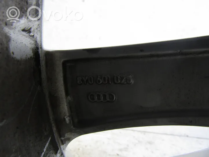 Audi A3 8Y Cerchione in lega R16 8Y0601025