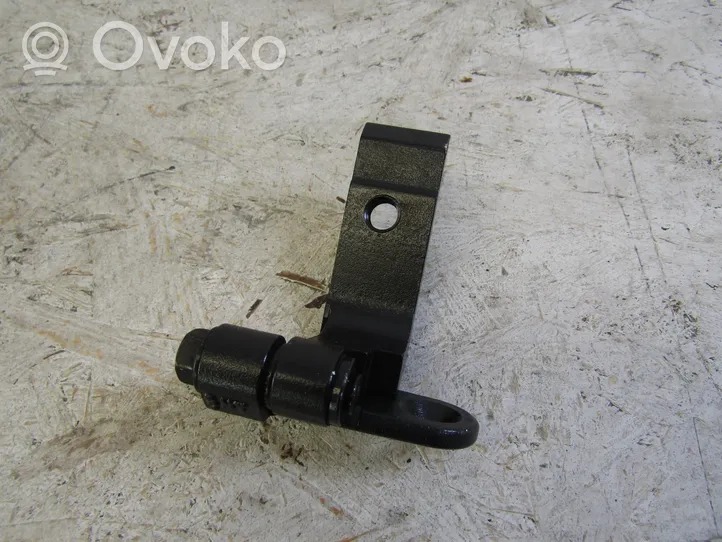 BMW M5 F90 Rear door lower hinge 7420098