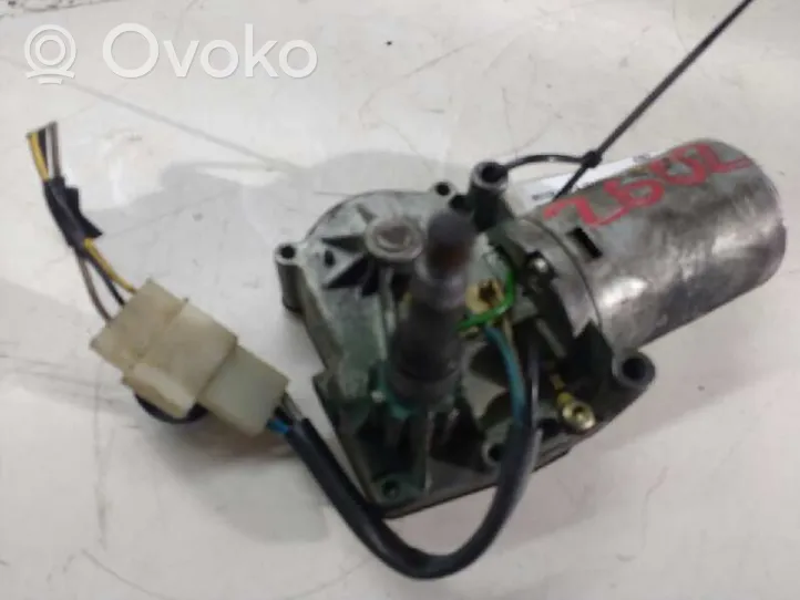 Renault Twingo I Rear window wiper motor 0390216750