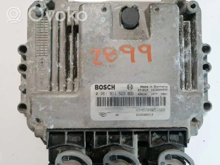 Renault Trafic II (X83) Sterownik / Moduł ECU 8200389519