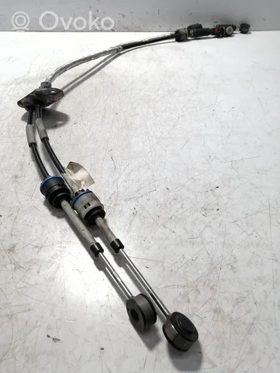 Volvo S40 Gear shift cable linkage 31256780