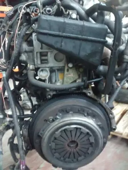 Renault Trafic III (X82) Engine J8S