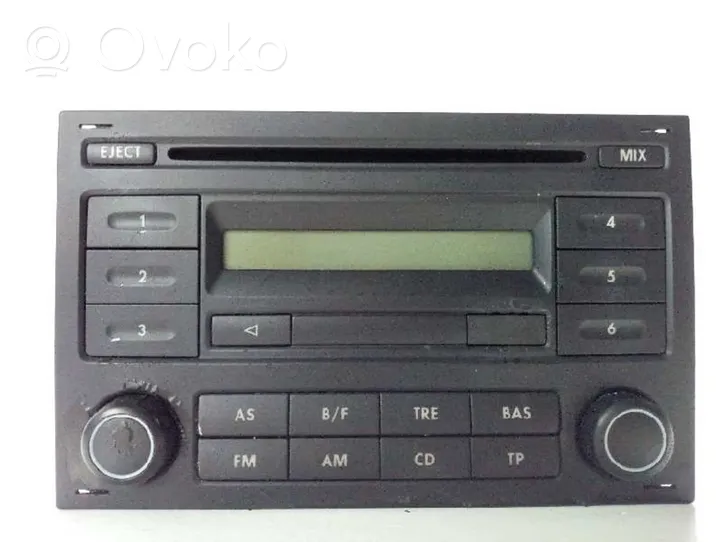 Volkswagen Polo Radio/CD/DVD/GPS head unit 