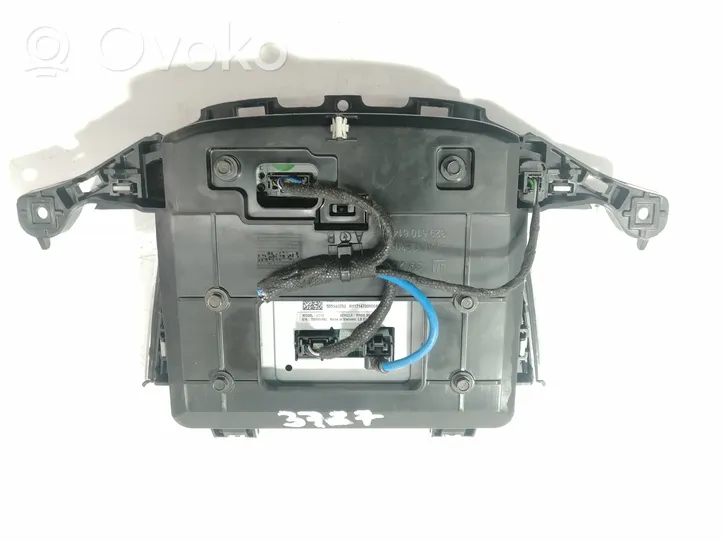 Opel Astra K Screen/display/small screen 555343750