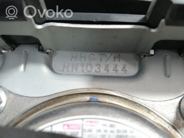 Mitsubishi Grandis Ohjauspyörän turvatyyny 