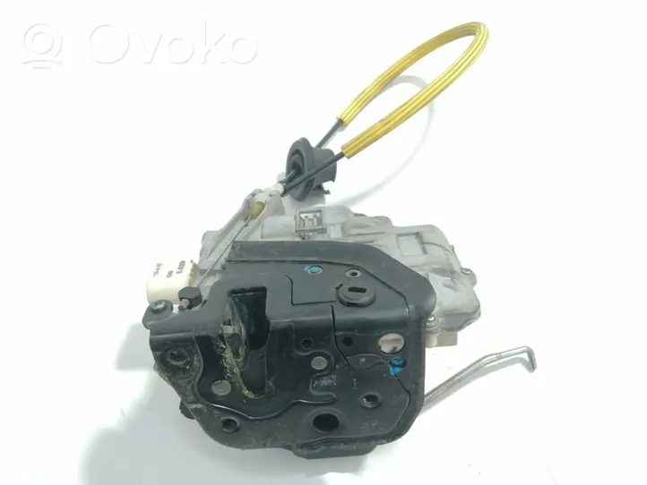 Audi A6 S6 C6 4F Zamek drzwi tylnych 4F0839016