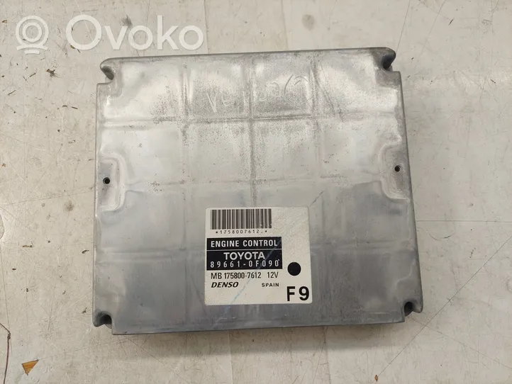 Toyota Corolla Verso AR10 Engine control unit/module 