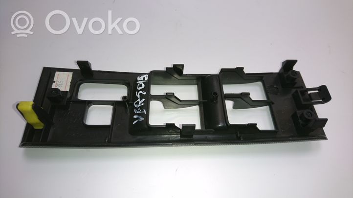 Toyota Corolla Verso AR10 Verkleidung Fensterheberschalter Tür vorne 