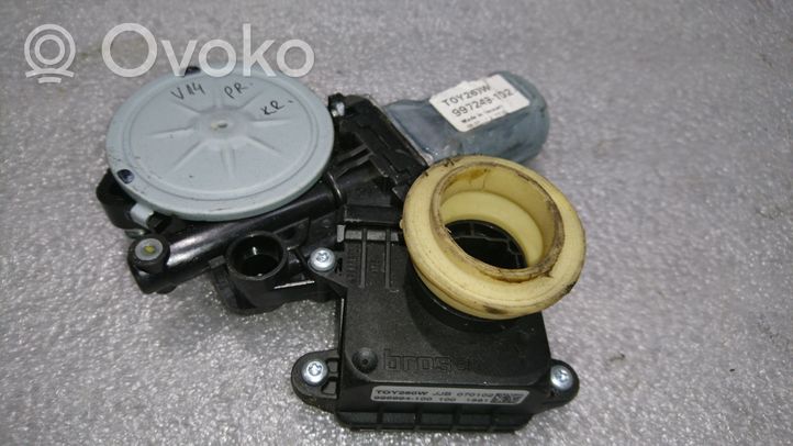 Toyota Corolla Verso AR10 Silniczek podnośnika szyby drzwi przednich 
