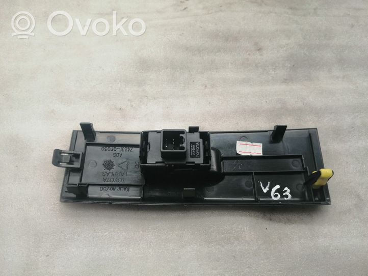 Toyota Corolla Verso AR10 Sähkötoimisen ikkunan ohjauskytkin 