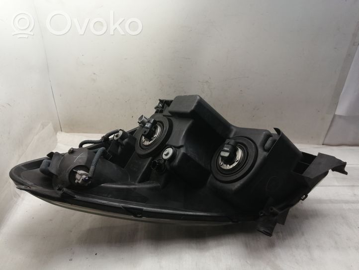 Toyota Corolla Verso AR10 Headlight/headlamp 