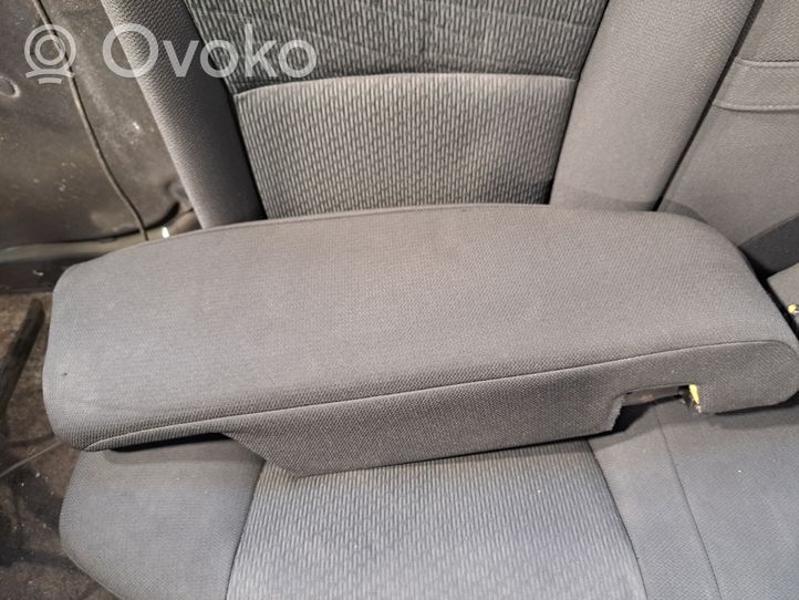 Toyota Avensis T270 Juego del asiento 