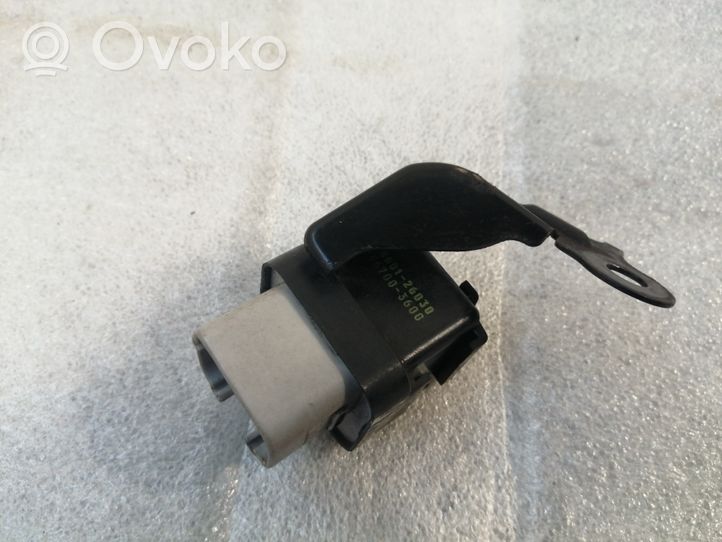 Toyota Avensis T270 Glow plug pre-heat relay 