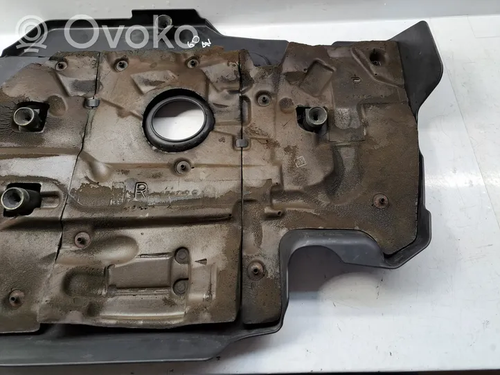 Toyota Avensis T270 Copri motore (rivestimento) 