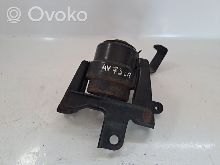 Toyota Avensis T250 Engine mount bracket 