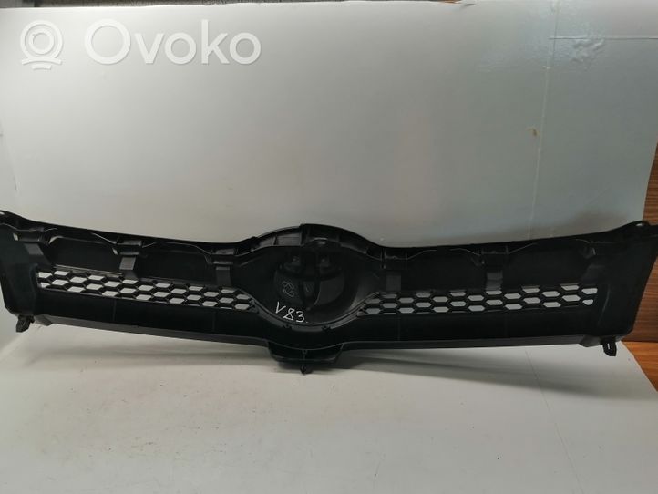 Toyota Corolla Verso AR10 Grille calandre supérieure de pare-chocs avant 