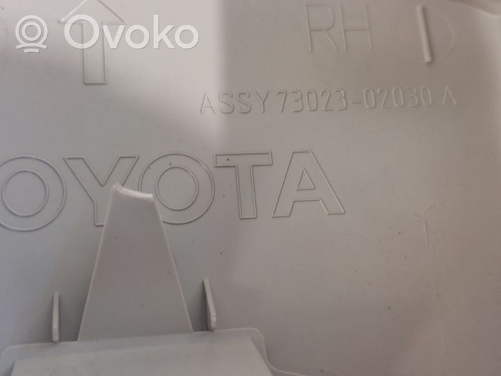 Toyota Verso B-pilarin verhoilu (yläosa) 7302302030A